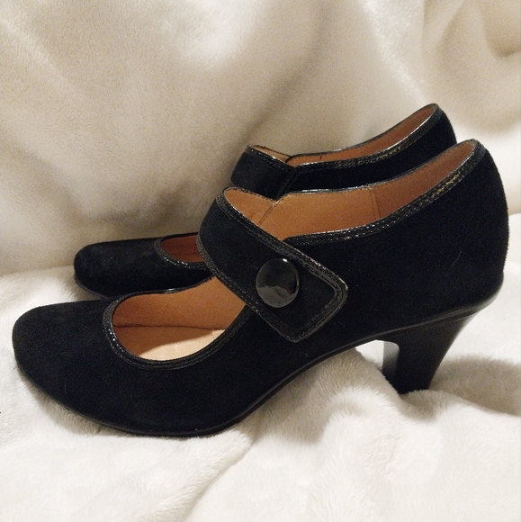 Sofft Black Suede Mary Jane Heels - Picture 3 of 9